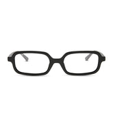 ASPYN OVARD - ELLE + BLACK + GLASSES