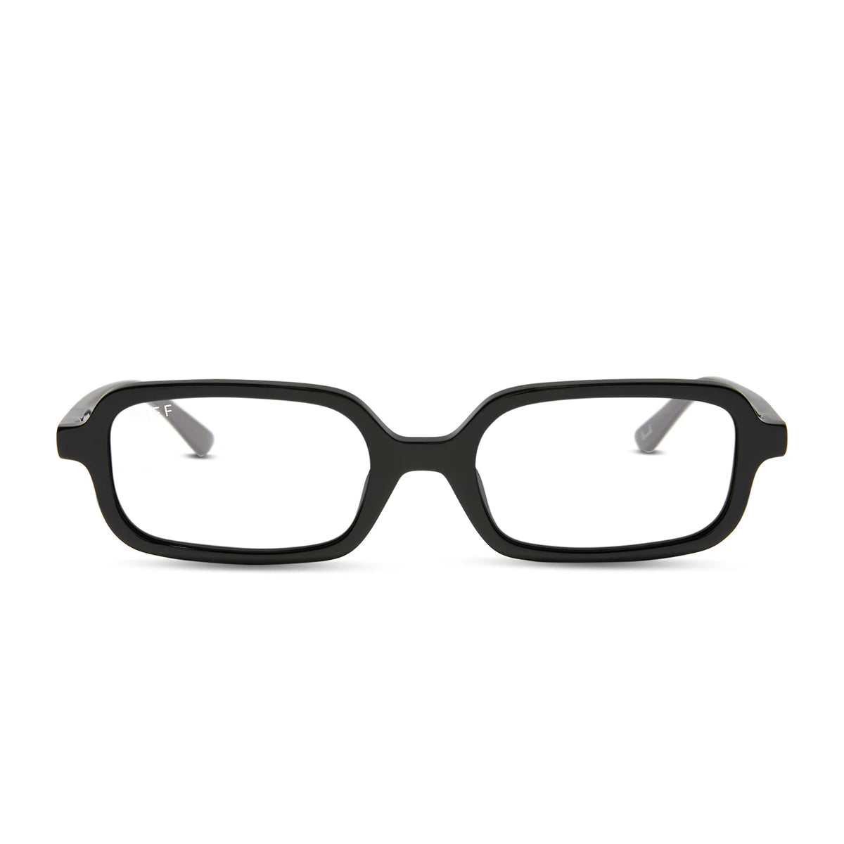 ASPYN OVARD - ELLE + BLACK + GLASSES
